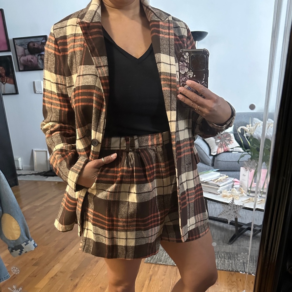 Chic Shorts Suit